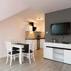 Everysky - Lesny Dom 16 - 18 Apartment Karpacz